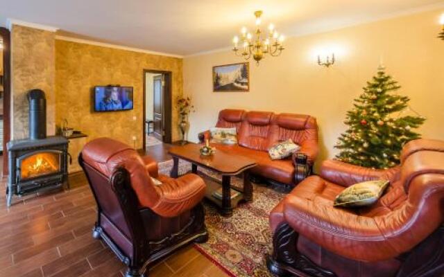 Gallery of Mountains Holiday Home