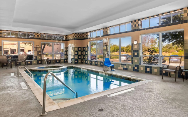Comfort Inn & Suites Near Lake Lewisville
