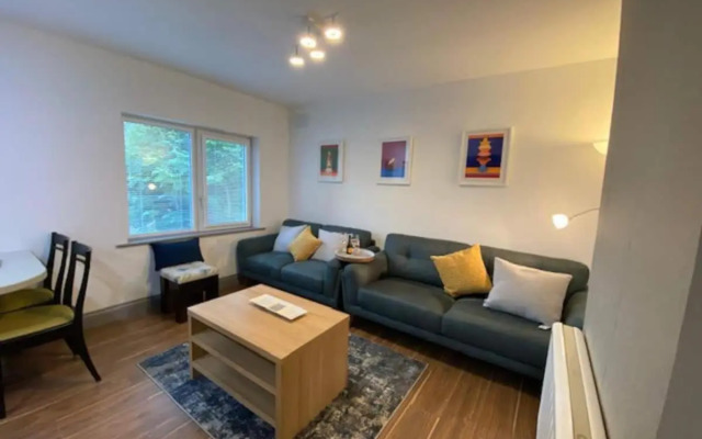 Location Location - Gorgeous 3 Bed Apartment in Killarney