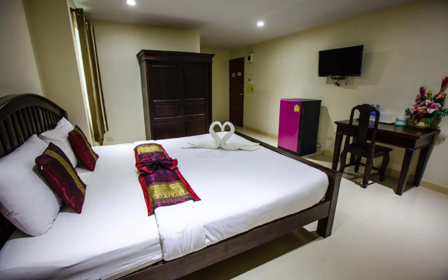 Maharaj Grand