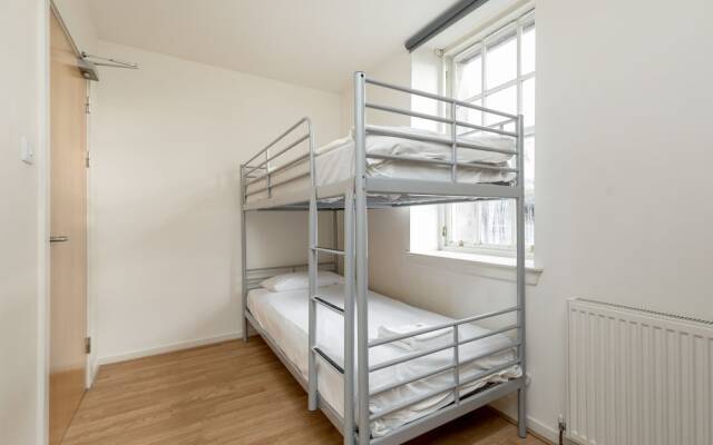 Silver Lining - Grassmarket Apartments