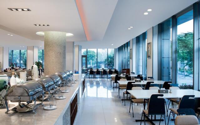Nanjing Expo Center Hotel