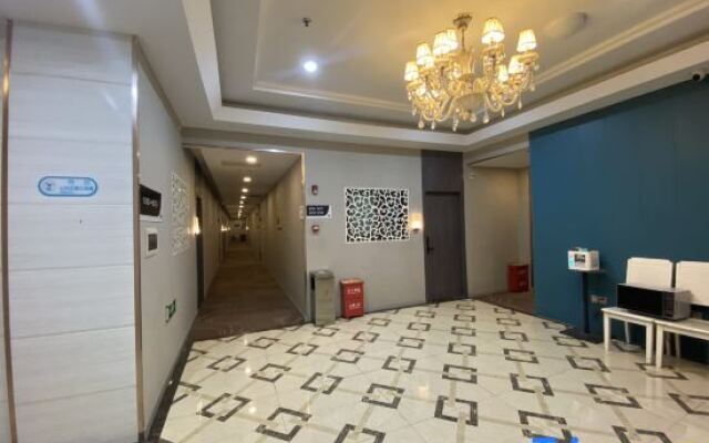 Yifeng Hotel (Shapingba Chongqing University)