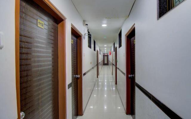 OYO 71172 Hotel Sion Residency
