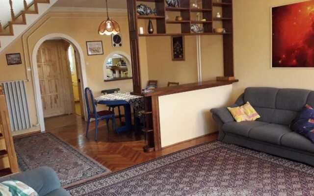 Arpad Haz Apartmanok