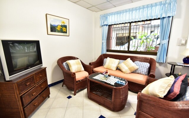 Nong Apartment Pattaya - Adults Only