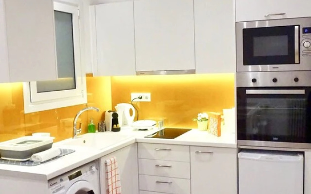 Spacious Peaceful Studio with Garden Patio