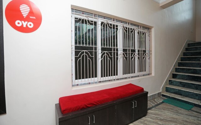 OYO 13859 Soveet Residency