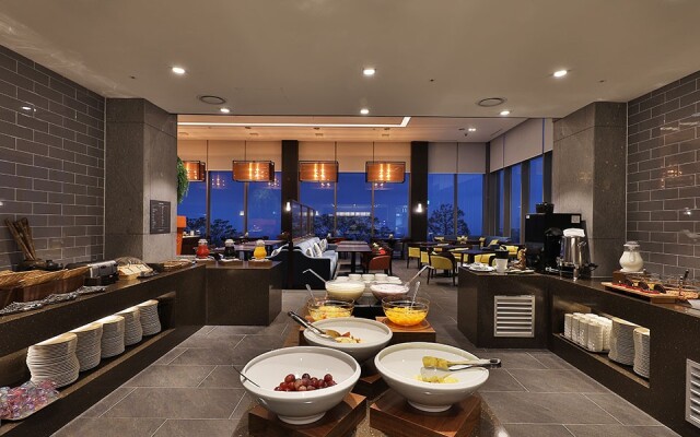 Camphortree Hotel & Resort