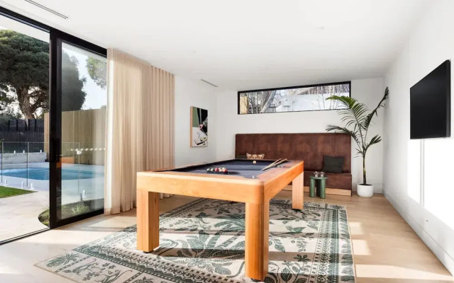 Maude Luxe Resort Style Amenities
