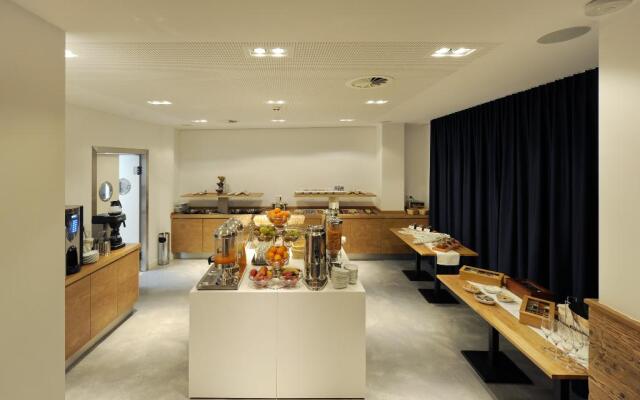 Bayer 89 Vi Vadi Hotel