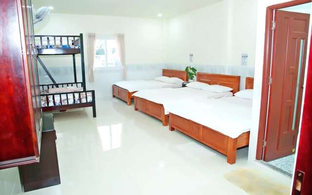 Nha Nghi Thoai Chau 3