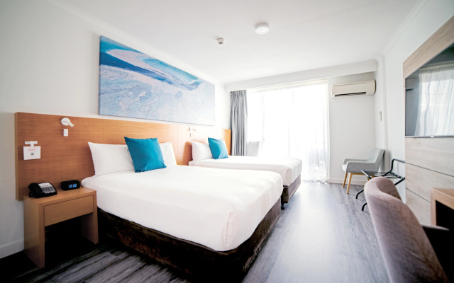 Novotel Cairns Oasis Resort – Guest Rooms – Cairns