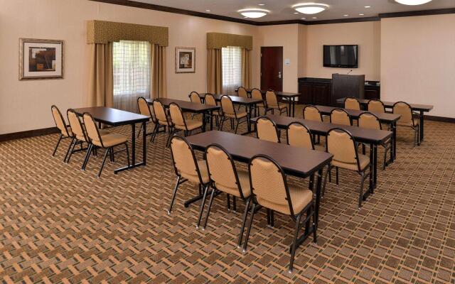 Comfort Inn & Suites