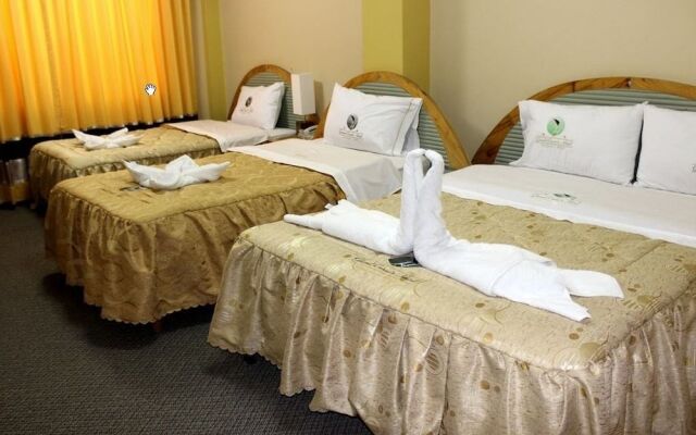 Hotel Grand Cesars
