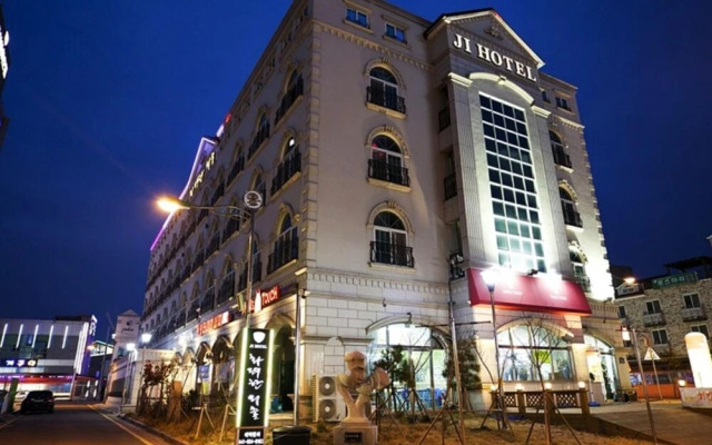 Daecheon JI Hotel