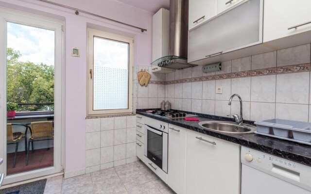 Stunning Apartment in Lovran With 1 Bedrooms and Wifi