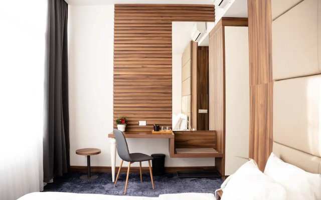 Olivia Rooms