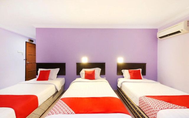 Super OYO 473 Comfort Hotel 2