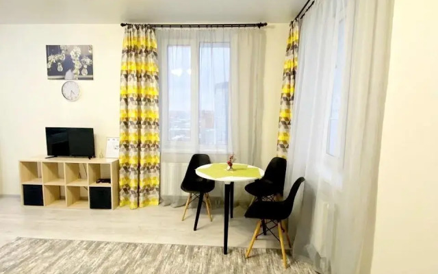 Apartments on 115B Mira Street