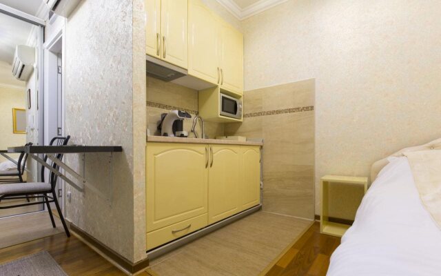 Lazar Lux Apartments****