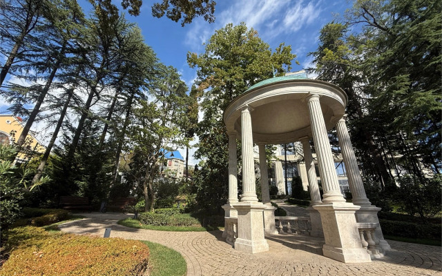 АК Гранд Роял Резиденс