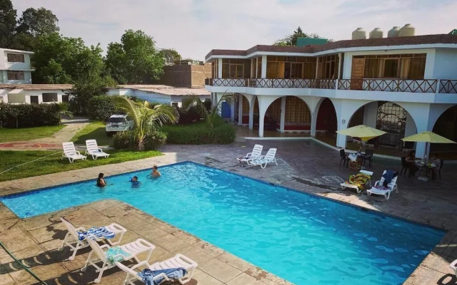 Hotel Cocos Inn