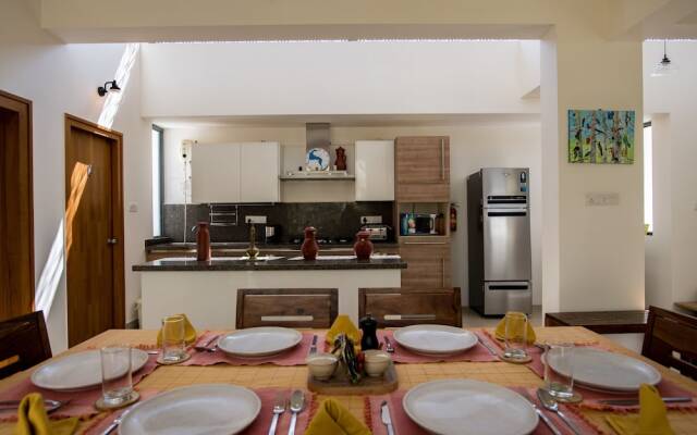 Davey's Townhouse by Vista Rooms