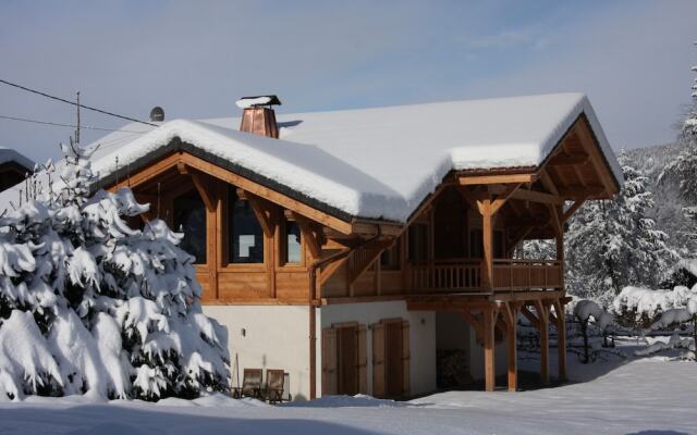 Chalet Allure
