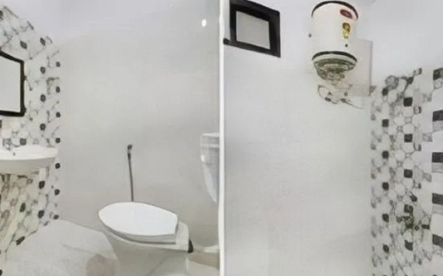 Hotel Amaira by OYO Rooms