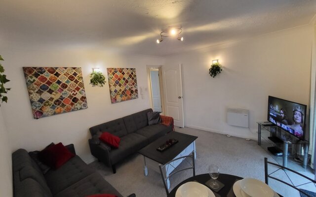 Captivating 2-bed Apartment in Southend-on-sea
