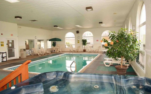 Red Roof Inn Osage Beach