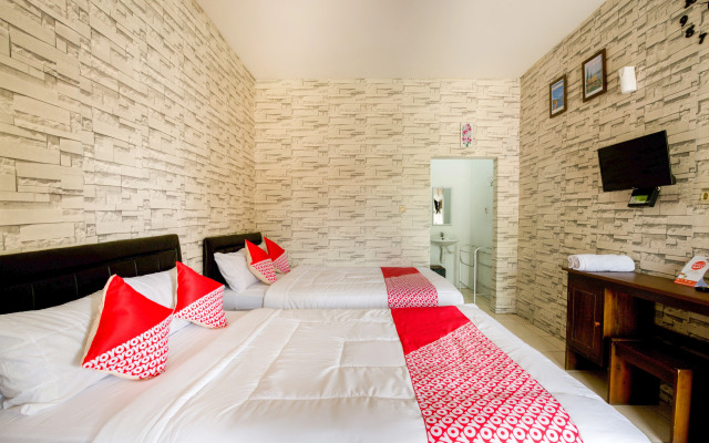 Super OYO 2961 Artana Bed & Breakfast