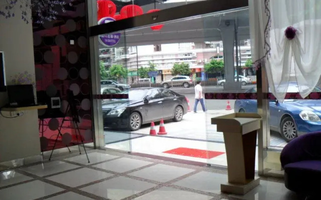 V8 Hotel Xi Cun Branch