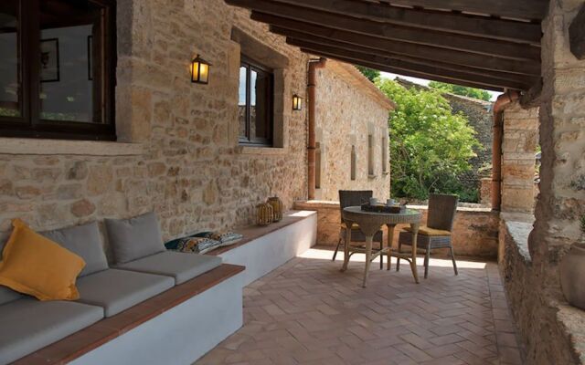 Ariqus Rural Cottages