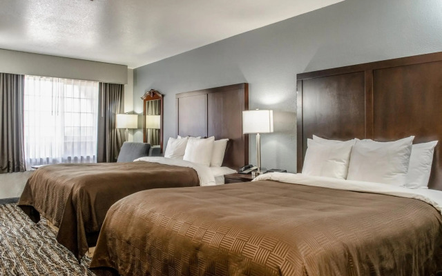 Clarion Hotel By Humboldt Bay
