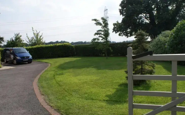 Ravensdale Lodge