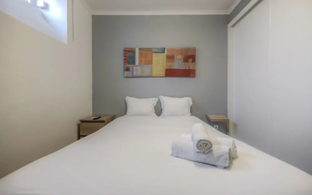 Jamor Terrace by Homing