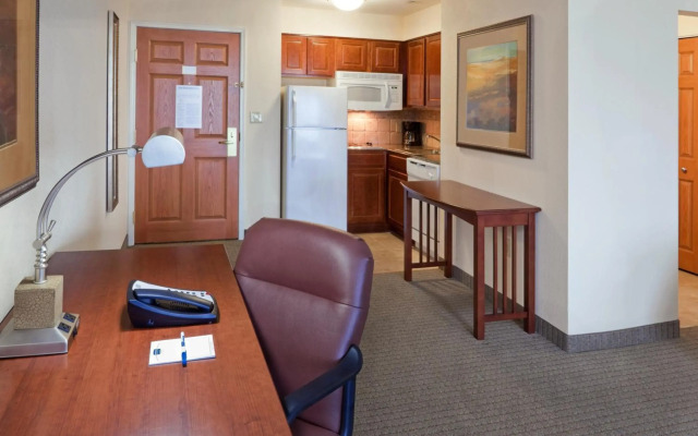 Staybridge Suites Philadelphia Valley Forge 422 by IHG