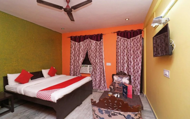 OYO 16146 Royal Guest House
