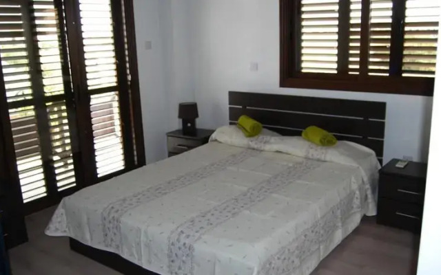 Artemis Luxury Villas