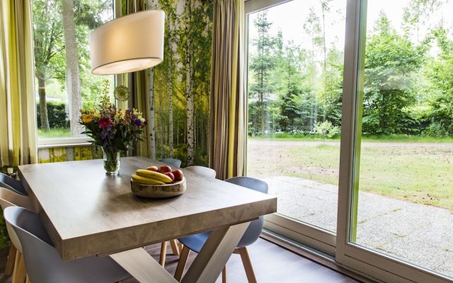 Garden-view Bungalow With a Fireplace, in the Veluwe