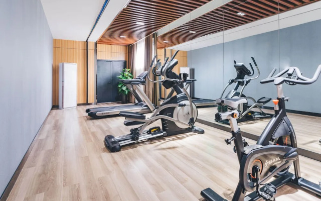 Atour Hotel (Nanjing Xingang Development Area)