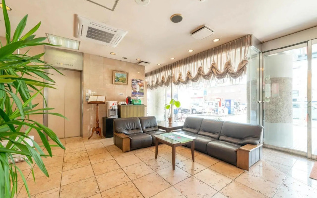 OYO Business Hotel Nishiura Yokkaichi