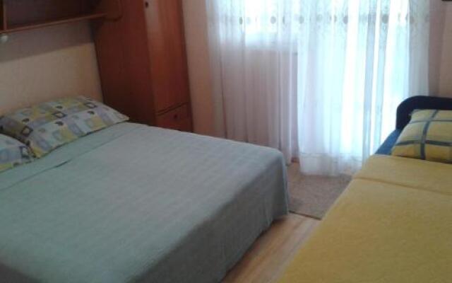 Apartmani Mira