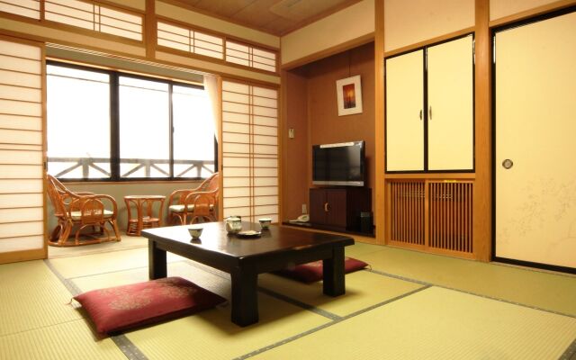 Yari No Sato
