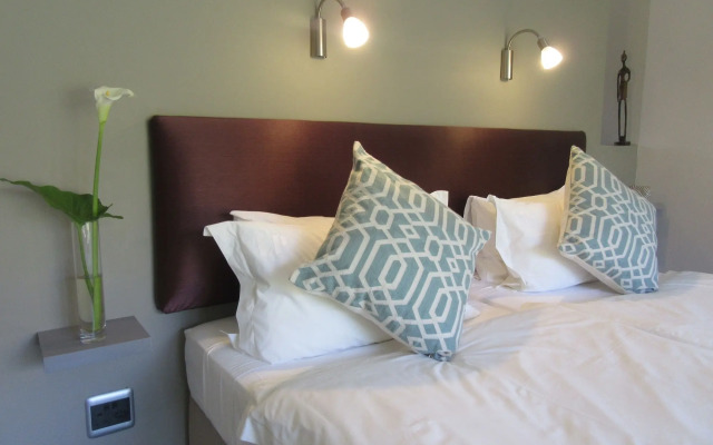 Lily Pond Country Lodge