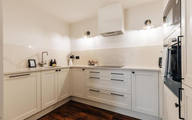 Redland Suites - Apartment 2