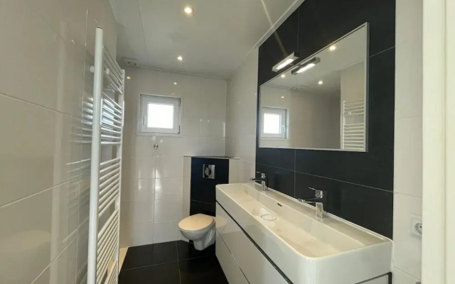 Modern Light Chalet 15km From Alkmaar
