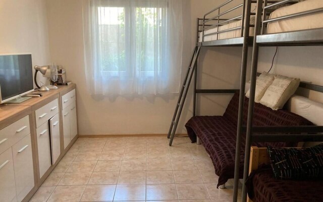 Charming 2-bed Apartment in Necujam